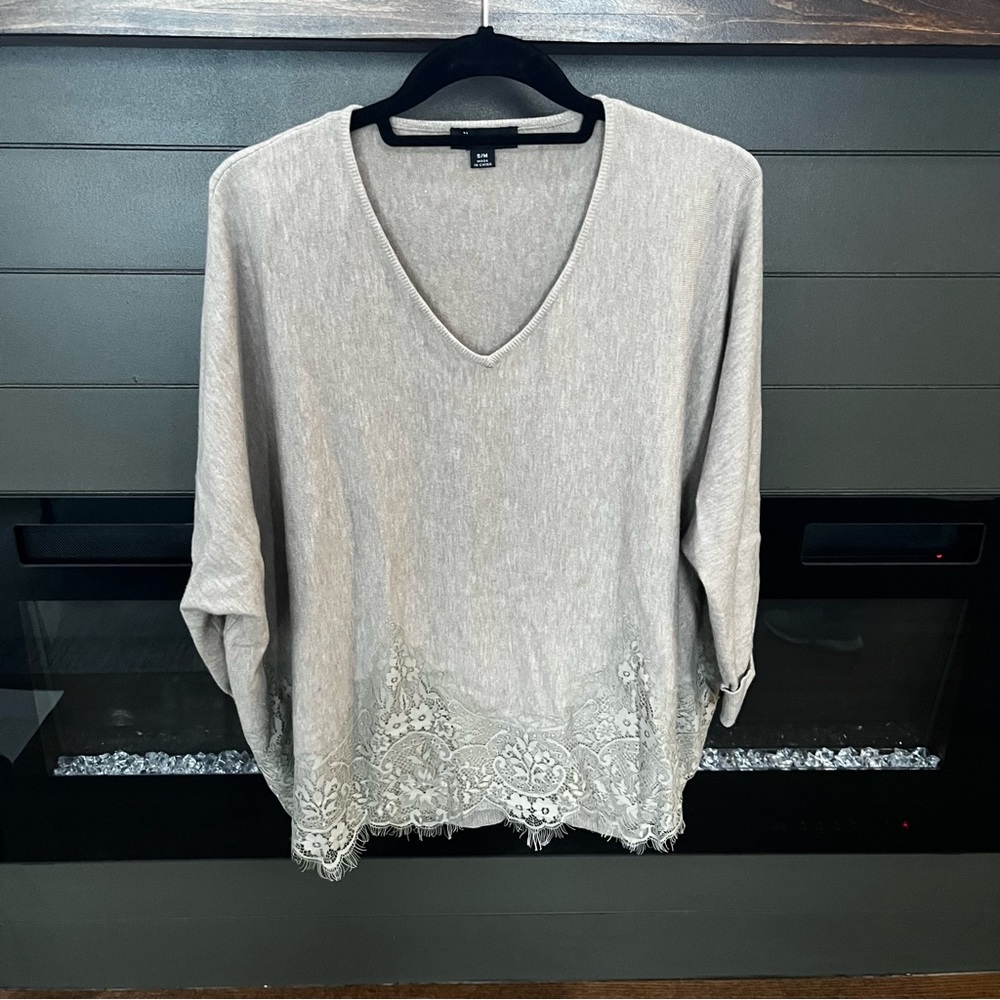 Beige SOFT V-Neck Sweater with Lace Trim - Like New - Size S/M
